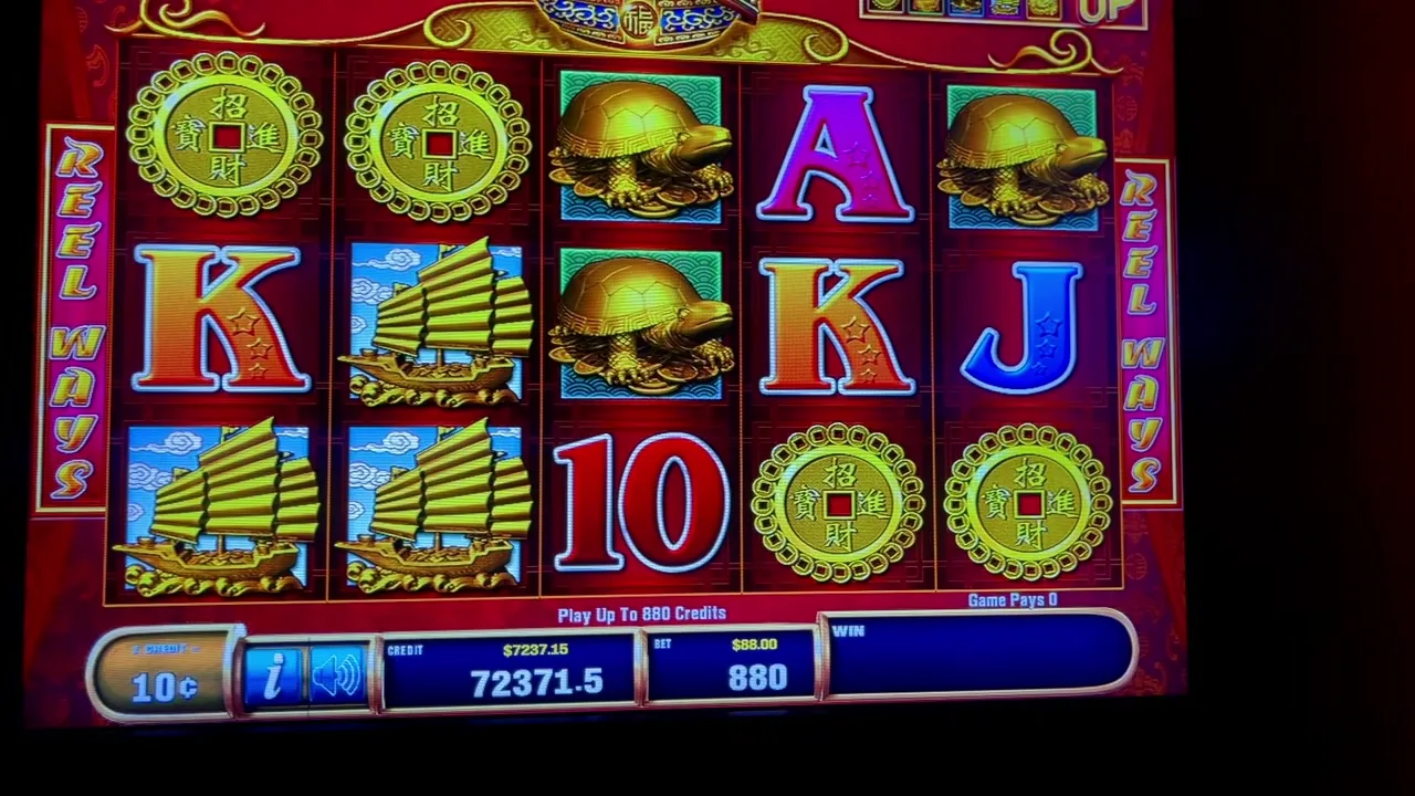 Comparación entre jugar tragamonedas gratis en demo y con dinero real en Argentina